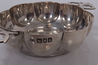Lot 29 - Edwardian silver two handled dish of shaped circular form, (London 1901), markers mark is rubbed, 13cm overall width, (2.4oz)