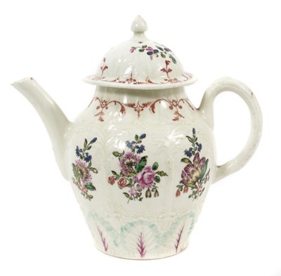 Lot 170 - English porcelain teapot and cover