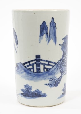 Lot 191 - Chinese blue and white brush pot