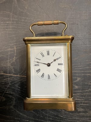Lot 131 - French brass carriage clock