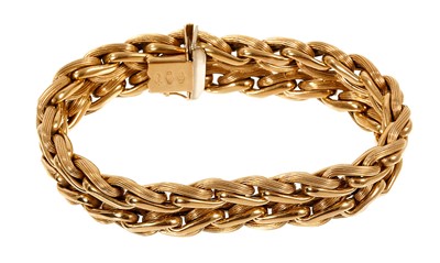 Lot 487 - Italian 18ct yellow gold bracelet with platted design