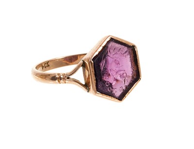 Lot 474 - Victorian rose gold amethyst glass intaglio ring