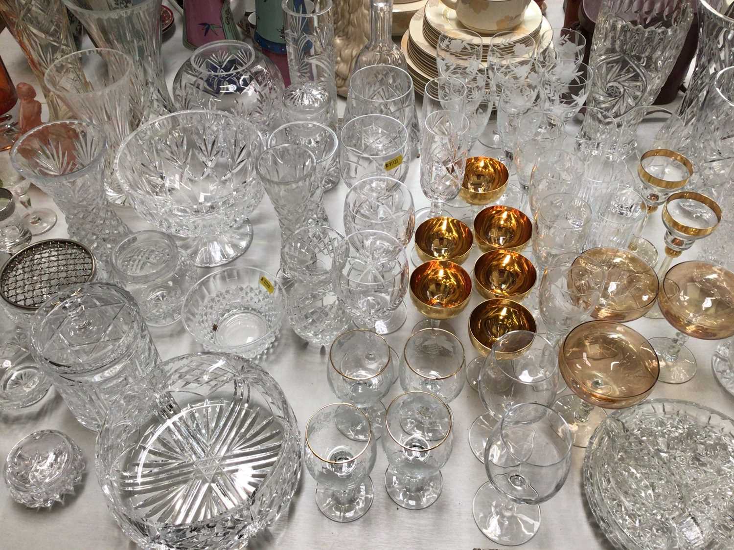 Lot 321 Quantity glassware