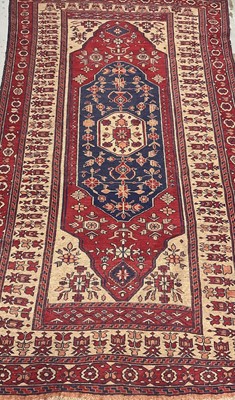 Lot 1302 - Hand knotted rug