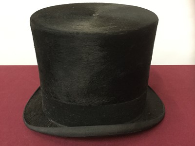 Lot 2097 - Group of vintage and other hats to include silk stove hat with curled brim by Pliable Consol, collapsible top hat in original box and others