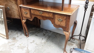 Lot 1116 - Queen Anne-style walnut dressing table with three drawers, on cabriole legs