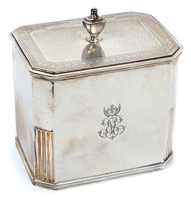 Lot 284 - 1920s Britannia Standard silver tea caddy of octagonal form, with engraved armorial crest