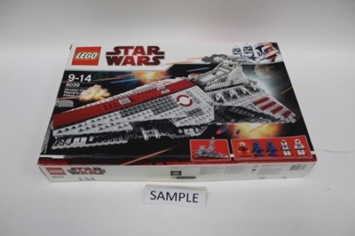 Lot 1814 - Collection of Star Wars toys including Lego sets, figures and machine.  Construction kit etc.