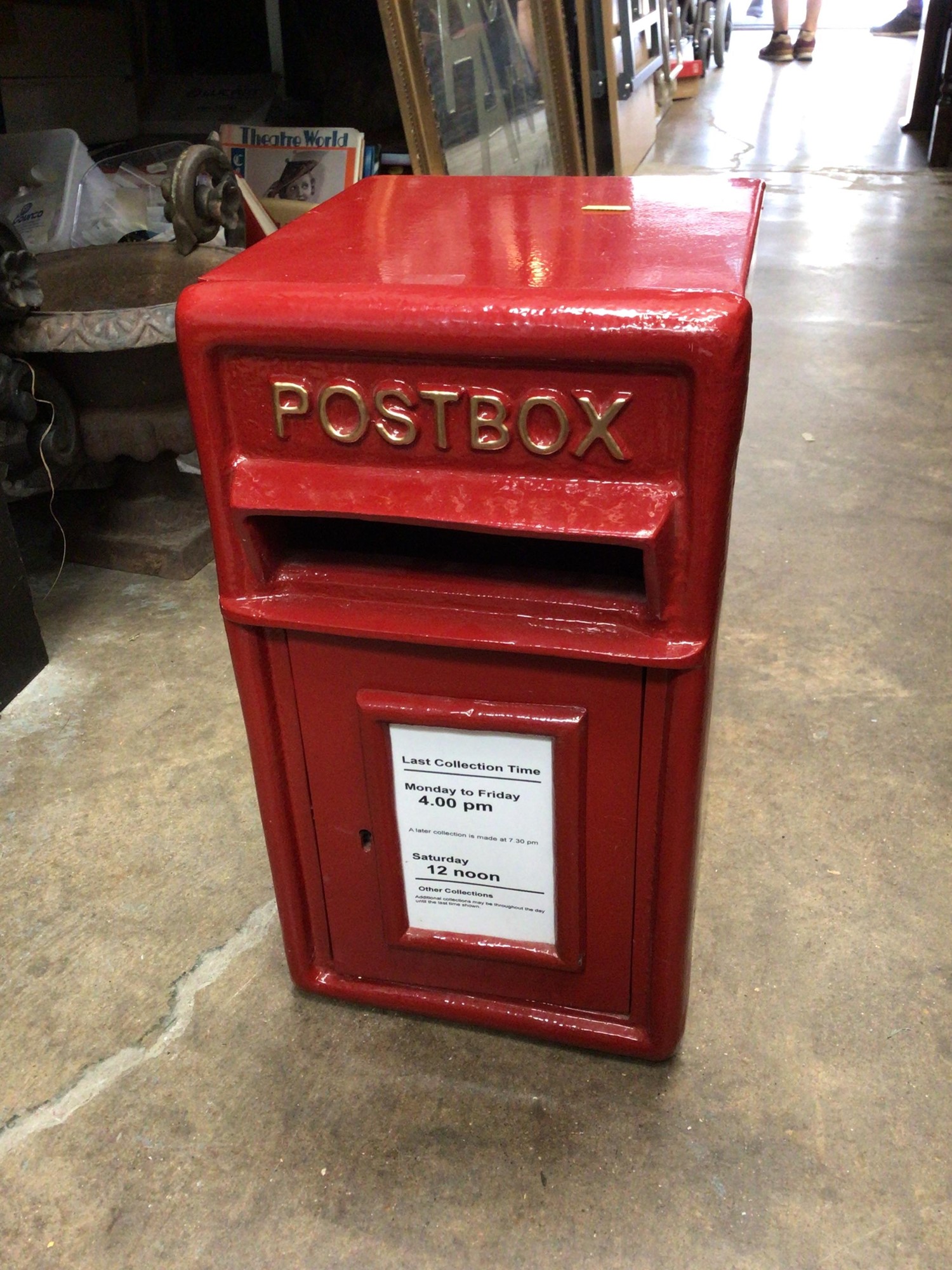 Lot 186 Post box