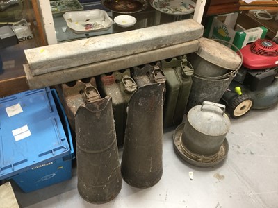 Lot 424 - Vintage fuel cans and galvanised items