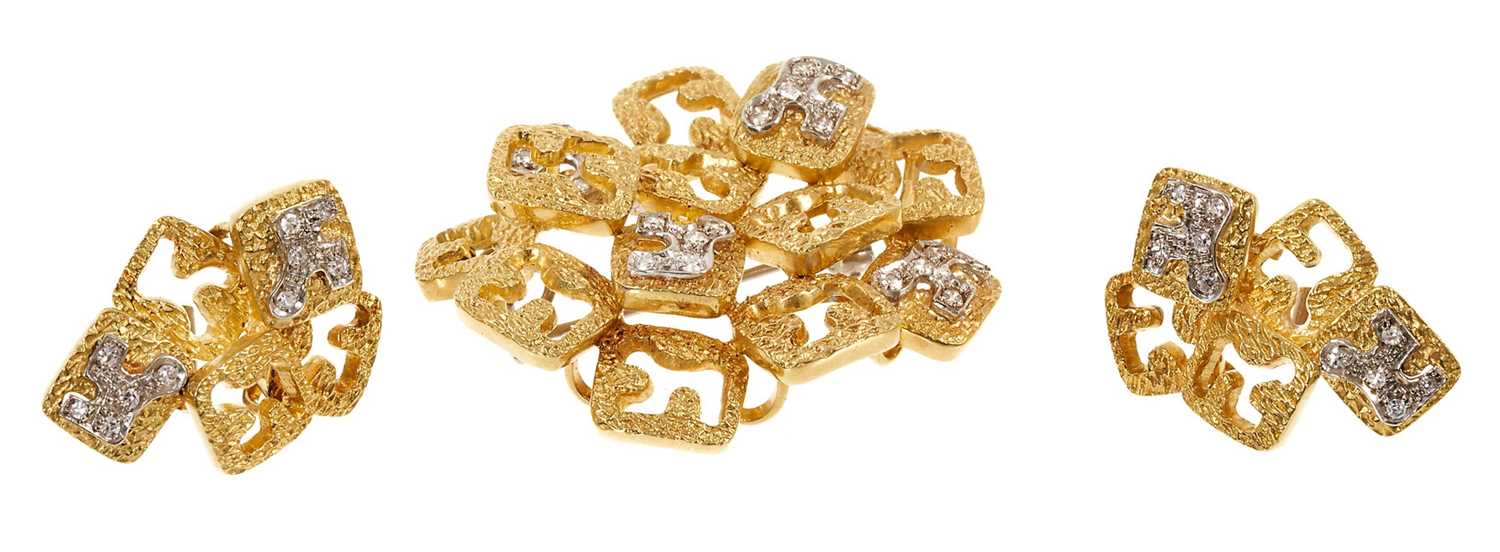 Lot 485 - 1960s/1970s 18ct gold and diamond brooch and earrings