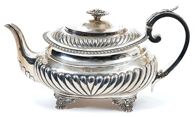 Lot 322 - George III silver teapot of compressed baluster form, with half fluted decoration
