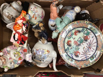 Lot 685 - Three boxes of mixed oriental china