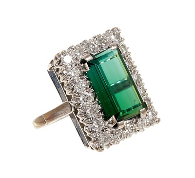 Lot 451 - Green tourmaline and diamond cluster ring