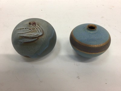 Lot 1038 - Studio ceramics and glass, including two pieces by Mary Rich, one by Dianne Cross, and three other pieces (6)