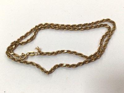 Lot 929 - 9ct gold rope twist chain, 40cm long