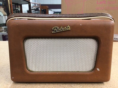 Lot 358 - Vintage Roberts radio