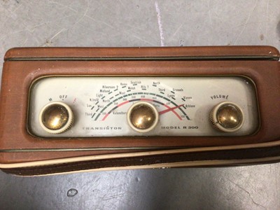 Lot 358 - Vintage Roberts radio