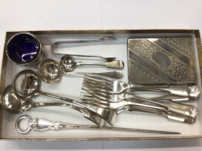 Lot 941 - Victorian silver plated purse with engraved decoration, plated salt with blue glass liner and other plated flatware