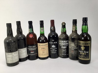Lot 92 - Port - eight bottles, to include Graham's 1981 LBV, Calem 1984, Russell & McIver crusted port 1986 and others