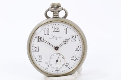 Lot 7 - WWII period Longines pocket watch