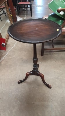 Lot 1285 - Georgian style mahogany wine table with circular top on turned column and three hipped splayed legs