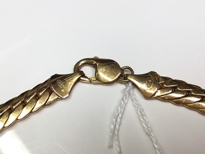 Lot 1 - Italian yellow metal (stamped 375) flat curb link necklace