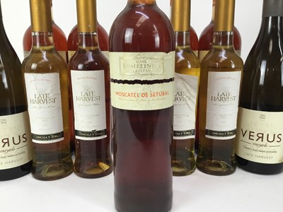 Lot 109 - Wine - eleven bottles, Moscatel De Setubal, 17.5%, 75cl (6), Chilean late harvest Sauvignon Blanc (4) and Verus vineyards ate harvest (2)