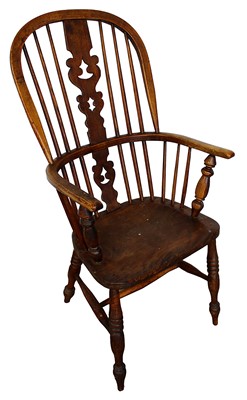 Lot 1321 - 19th century Windsor armchair with shaped back splat