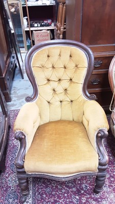 Lot 1325 - Victorian spoon back chair with buttoned upholstery