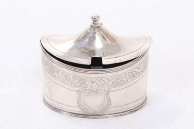 Lot 361 - Georgian silver mustard pot of oval form
