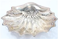 Lot 439 - Late Victorian Silverer shell dish with...