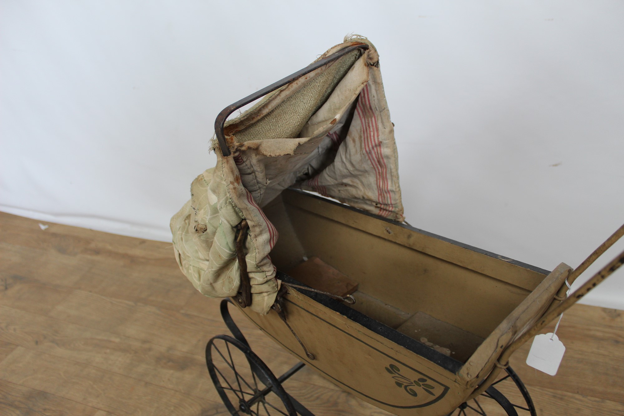 Lot 162 Victorian Doll's pram