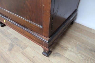 Lot 100 - Good quality Edwardian mahogany triple wardrobe, bedroom chest and bedside cabinet.