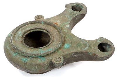 Lot 776 - Large ancient Roman bronze oil lamp