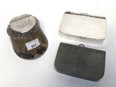 Lot 963 - Early 20th century horse hoof inkwell with silver plated mounts, engraved 'Good Luck' to the lid, together with two hunting saddle sandwich boxes (3)