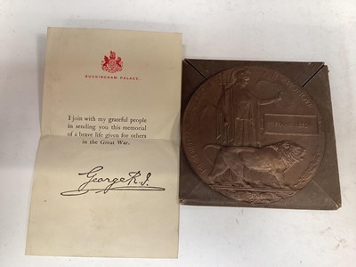 Lot 700 - First World War memorial (death) plaque named to Frank Reed, together with cardboard packet, envelope and slip.