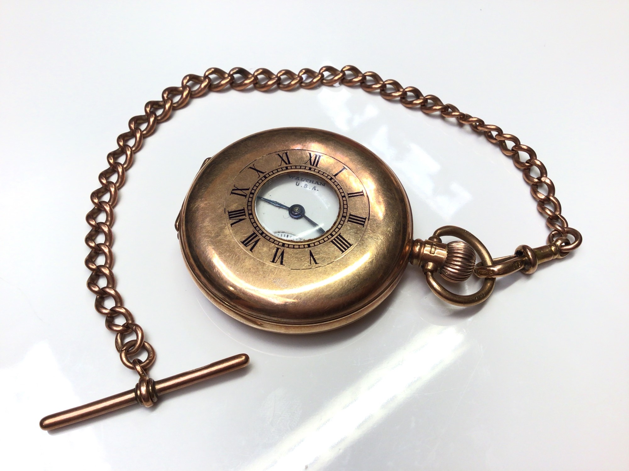 Lot 49 9ct gold Waltham USA half hunter pocket watch