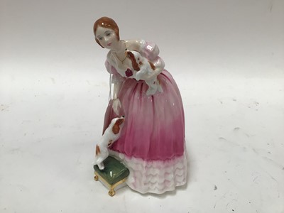 Lot 1069 - Royal Doulton limited edition Queens of the Realm figure - Queen Victoria HN3125, boxed