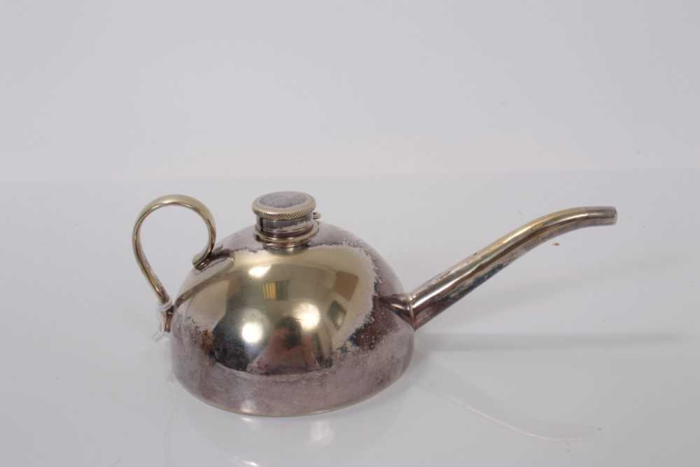 Lot 145 - Early 20th century silver plated oil can, with screw cap, stamped on base 2592. 17.5cm in length
