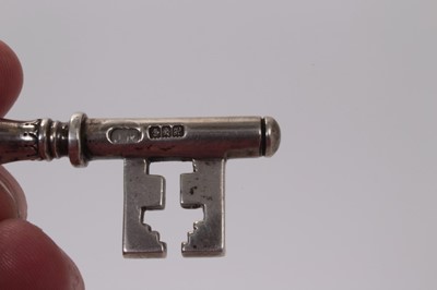 Lot 121 - Edwardian silver presentation key dated 1905, Glasgow 1904, 14 cm