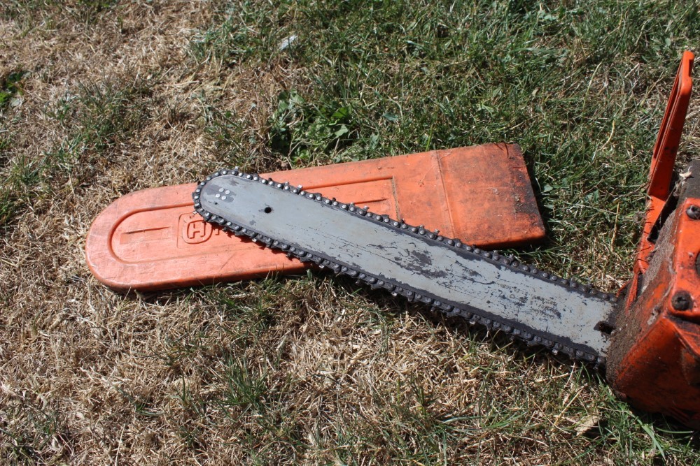 Lot 25 - Husqvarna 40 petrol chainsaw