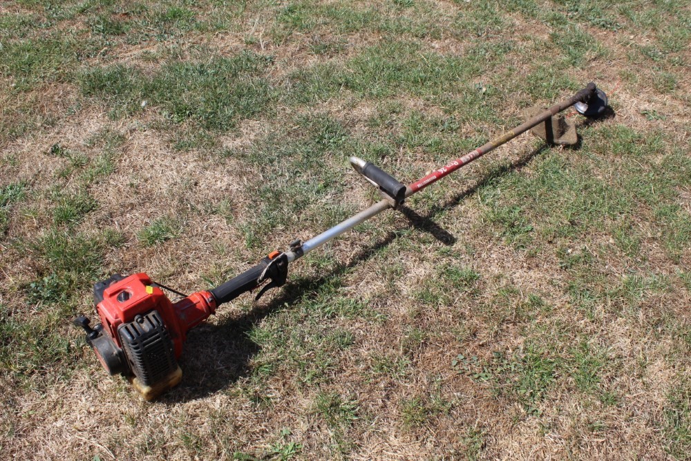 Lot 26 Komatsu Zenoah Pro 26 petrol strimmer