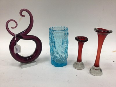 Lot 1093 - Studio and other glass ware to include signed pieces