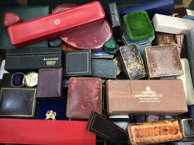 Lot 588 - Collection of antique and vintage jewellery and watch boxes