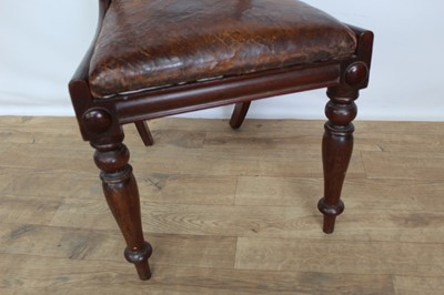 Lot 79 - Six antique mahogany bar back dining chairs with drop in seats on turned front legs