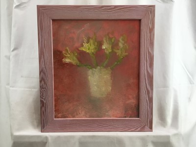Lot 64 - Peter McCarthy oil on paper - 'Flowers in a Vase', signed, 27cm x 31cm, with John Russell Gallery Ipswich label verso, framed (36cm x 40cm overall)