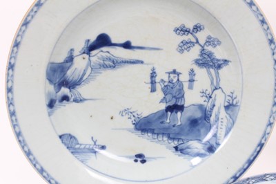 Lot 39 - Four 18th Chinese export blue and white pudding bowls and two plates