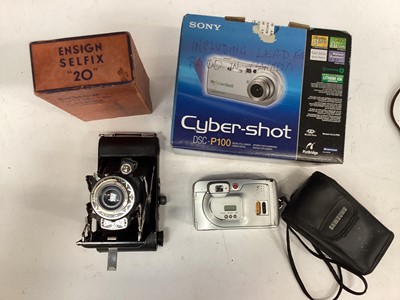 Lot 2353 - Box of cameras