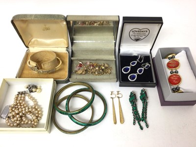 Lot 127 - Group vintage costume jewellery including pair 9ct gold drop screw back earrings, other earrings, three malachite bangles, simulated pearls etc